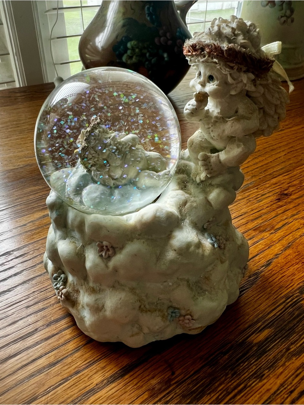 Ivory Cherub Snow Globe Sculpture for Kids - Cream Decorative Figure